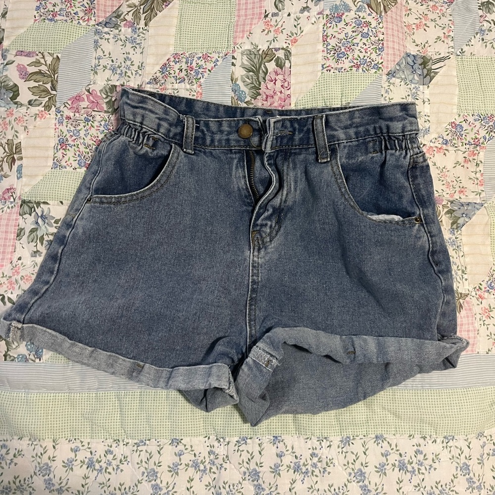High waisted Light Wash Shorts